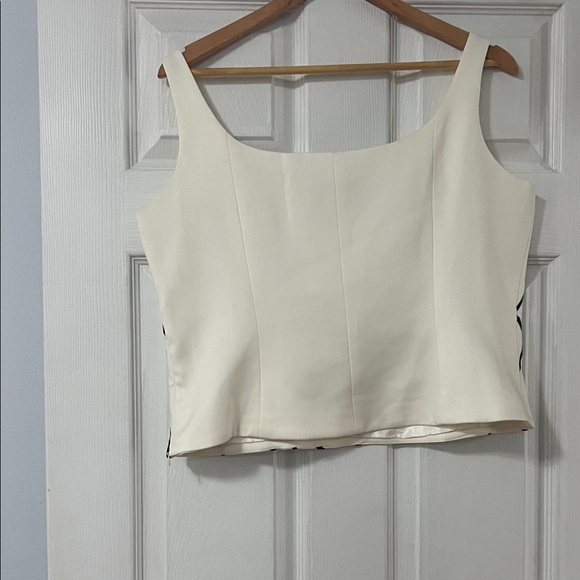 Sandra Darren Cream Women's Blazer and top set - Picture 6 of 8